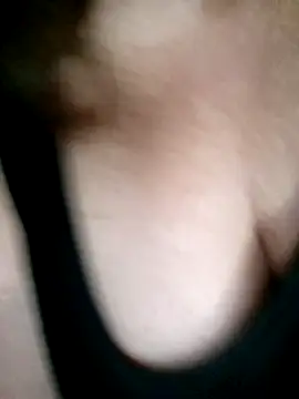 Snapshot of fuffettina chatting on 04/04/26, 02:56 fuffettina online show from 04/04/26, 02:56