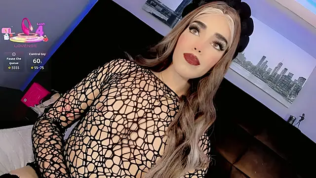 Baby-Isa online show from 12/17/25, 05:56