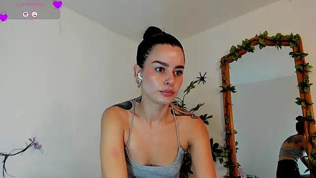 valerieMattson online show from 11/09/25, 07:07