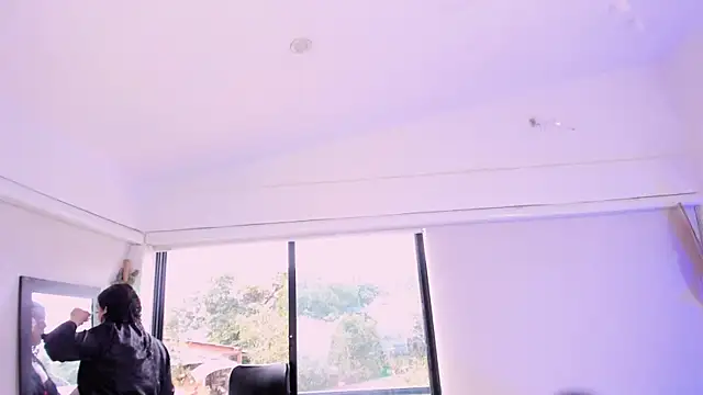 catleya noire online show from 11/20/25, 08:09