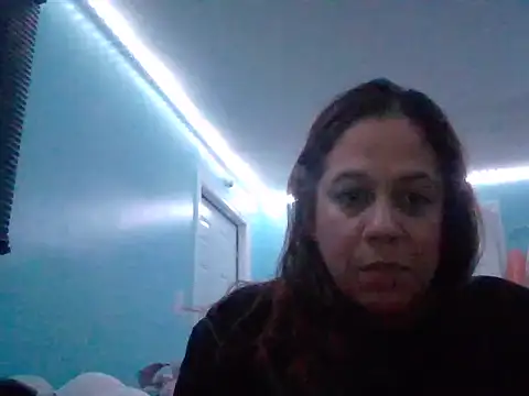 Snapshot of PrettyKittyMia chatting on 09/14/25, 12:00 PrettyKittyMia online show from 09/14/25, 12:00