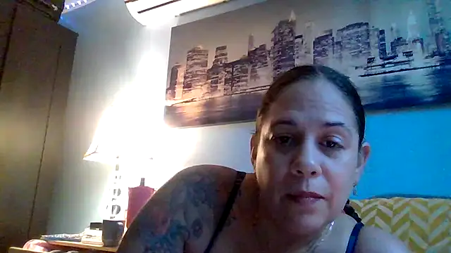 Snapshot of PrettyKittyMia chatting on 09/25/25, 12:11 PrettyKittyMia online show from 09/25/25, 12:11