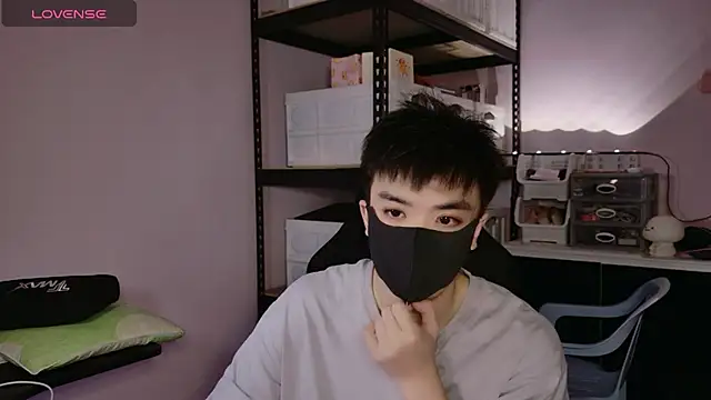 doggyman523 online show from 11/19/25, 03:56