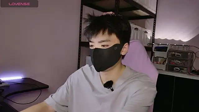 doggyman523 online show from 11/03/25, 04:21