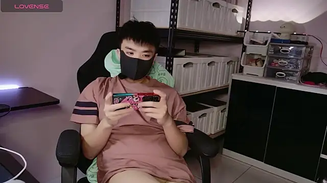 doggyman523 online show from 11/11/25, 03:29