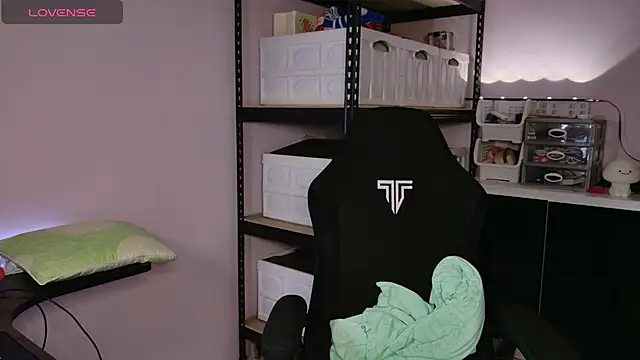 doggyman523 online show from 11/14/25, 04:10