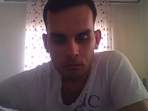 Snapshot of photo3995 chatting on 07/17/26, 11:51 photo3995 online show from 07/17/26, 11:51