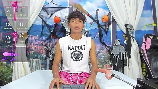 MilthonDelis online show from 10/25/25, 03:17