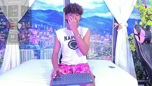 MilthonDelis online show from 11/12/25, 03:21