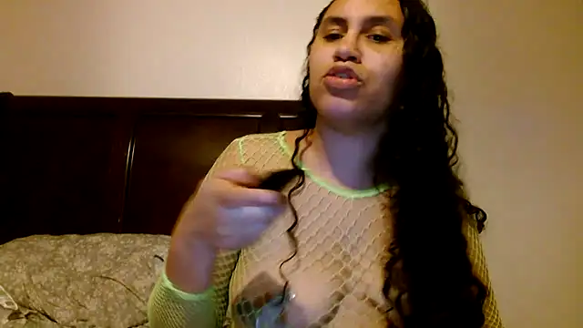 Snapshot of carlithefreak chatting on 10/10/25, 11:49 carlithefreak online show from 10/10/25, 11:49