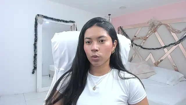 samantaa shy online show from 12/15/25, 01:00