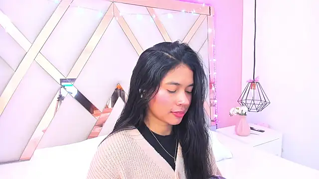 Snapshot of samantaa_shy chatting on 06/12/26, 03:59 samantaa shy online show from 06/12/26, 03:59