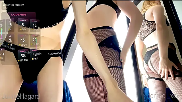 tomboi xcx online show from 10/27/25, 07:26