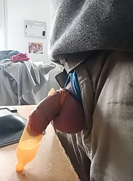 Thompsen1992 online show from 09/25/25, 10:21