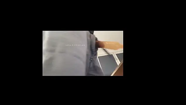 Snapshot of Thompsen1992 chatting on 04/16/26, 01:06 Thompsen1992 online show from 04/16/26, 01:06