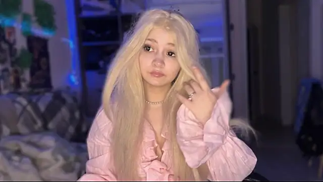 Snapshot of nikoli_naw chatting on 03/05/26, 09:11 nikoli naw online show from 03/05/26, 09:11