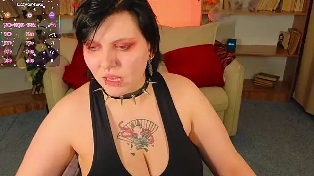 bluelunaray online show from 10/27/25, 11:00