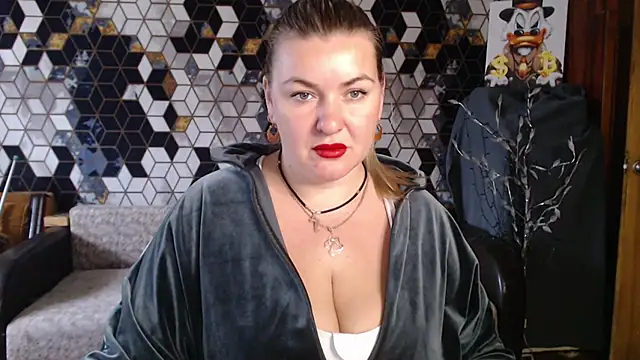 Snapshot of NikaSkylink chatting on 04/09/26, 06:30 NikaSkylink online show from 04/09/26, 06:30