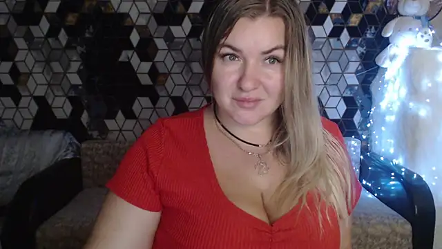 Snapshot of NikaSkylink chatting on 11/13/25, 08:46 NikaSkylink online show from 11/13/25, 08:46