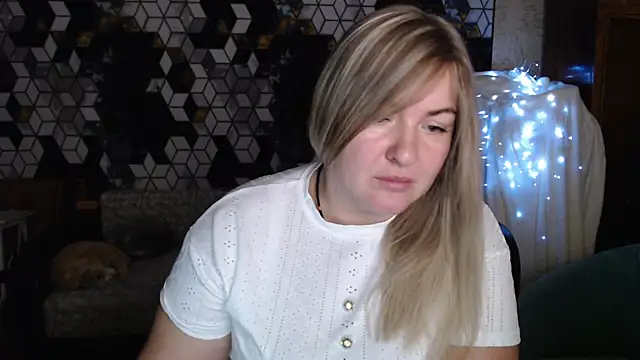 Snapshot of NikaSkylink chatting on 01/14/26, 07:50 NikaSkylink online show from 01/14/26, 07:50