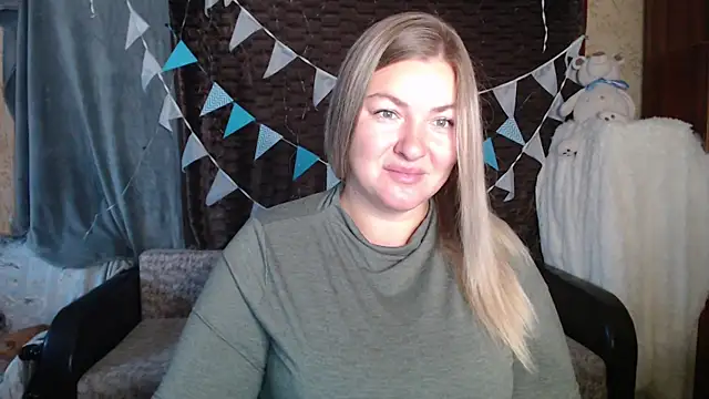 Snapshot of NikaSkylink chatting on 10/06/25, 03:51 NikaSkylink online show from 10/06/25, 03:51