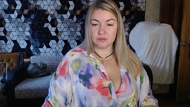 Snapshot of NikaSkylink chatting on 01/19/26, 05:11 NikaSkylink online show from 01/19/26, 05:11