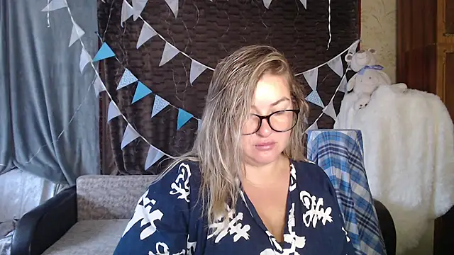 Snapshot of NikaSkylink chatting on 09/28/25, 04:08 NikaSkylink online show from 09/28/25, 04:08