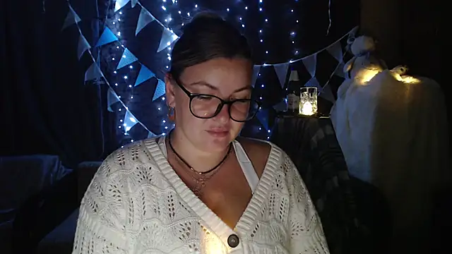 Snapshot of NikaSkylink chatting on 09/19/25, 06:56 NikaSkylink online show from 09/19/25, 06:56