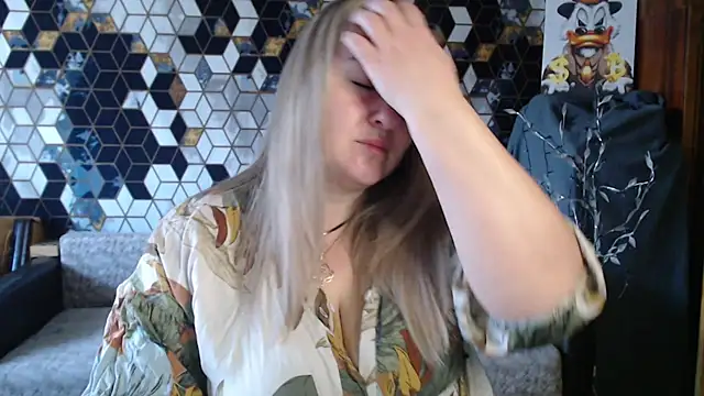 Snapshot of NikaSkylink chatting on 04/07/26, 04:47 NikaSkylink online show from 04/07/26, 04:47