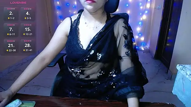 Snapshot of Divvya_ chatting on 06/16/26, 06:41 Divvya online show from 06/16/26, 06:41