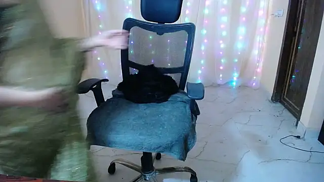 Divvya  online show from 01/10/26, 06:03