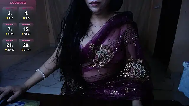 Snapshot of Divvya_ chatting on 06/20/26, 06:24 Divvya online show from 06/20/26, 06:24