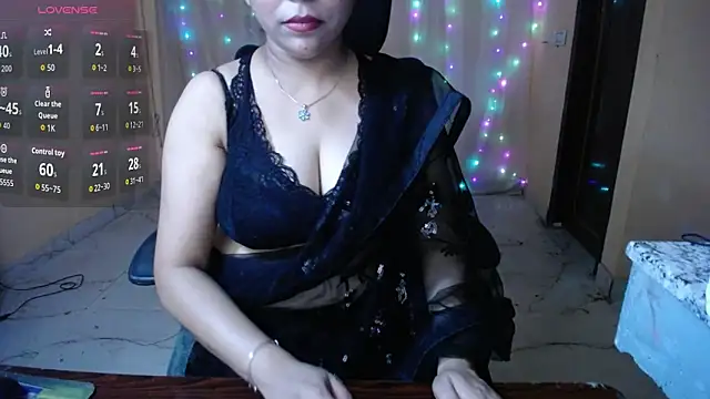 Snapshot of Divvya_ chatting on 06/06/26, 06:35 Divvya online show from 06/06/26, 06:35