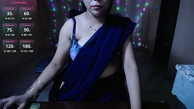 Snapshot of Divvya_ chatting on 07/04/26, 06:56 Divvya online show from 07/04/26, 06:56