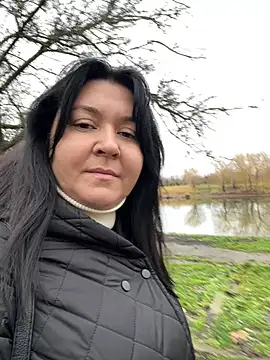 Liza Will online show from 12/15/25, 07:47