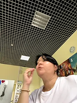 Liza Will online show from 11/24/25, 09:53