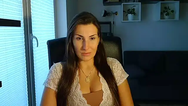 DonnaAmore online show from 10/12/25, 03:24