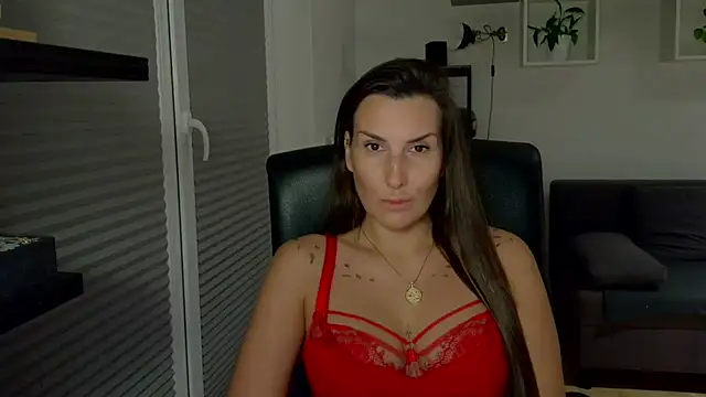 DonnaAmore online show from 11/17/25, 03:27