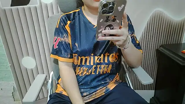 Emachiii online show from 09/09/25, 12:25