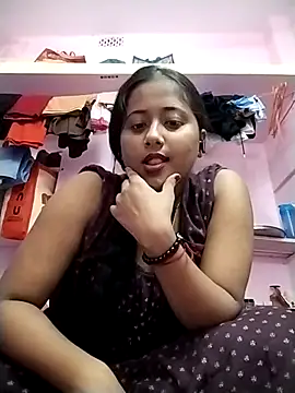 Snapshot of Fun__with__Prity chatting on 09/24/25, 06:25 Fun  with  Prity online show from 09/24/25, 06:25