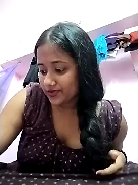 Snapshot of Fun__with__Prity chatting on 09/13/25, 05:46 Fun  with  Prity online show from 09/13/25, 05:46