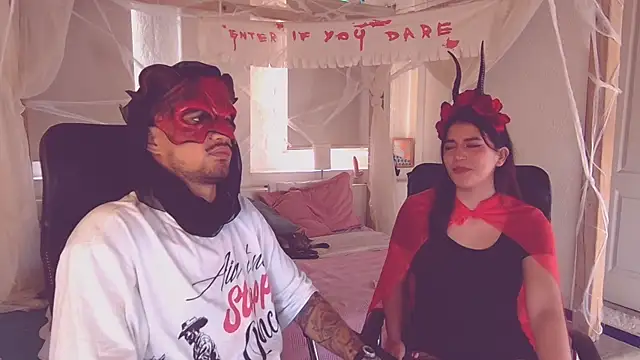 Laila asher online show from 10/28/25, 08:19