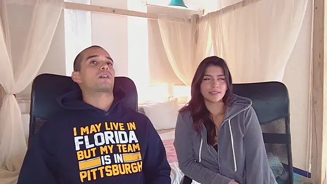 Laila asher online show from 11/25/25, 06:19