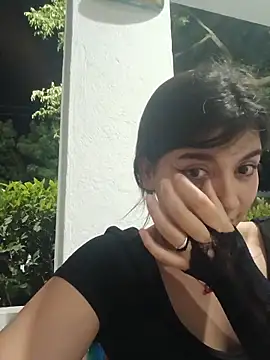 Laila asher online show from 11/01/25, 06:08