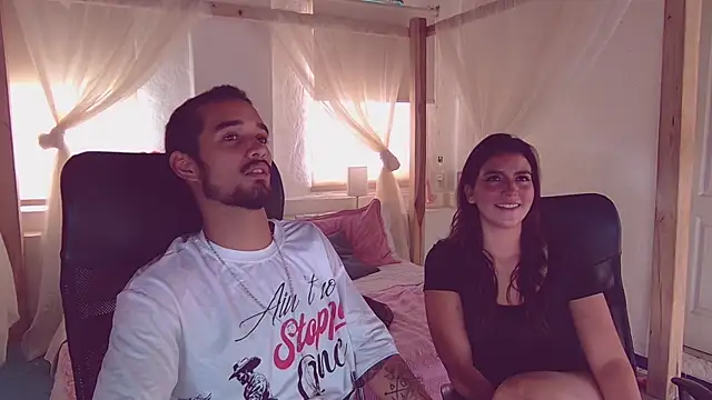 Laila asher online show from 10/15/25, 08:28