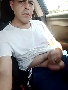 Snapshot of chef82 chatting on 02/11/26, 04:07 chef82 online show from 02/11/26, 04:07