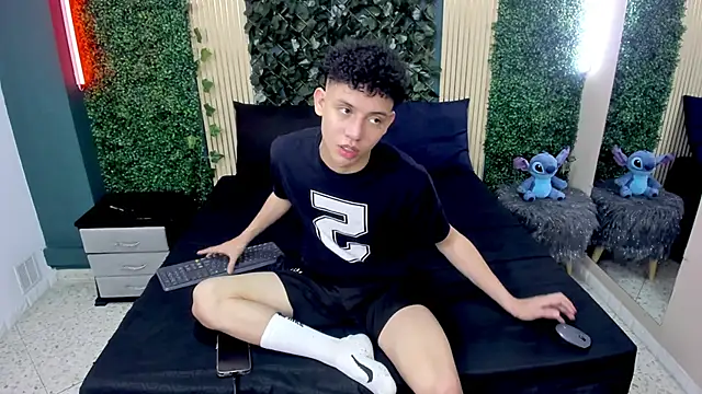 JoseLucian online show from 11/21/25, 08:19