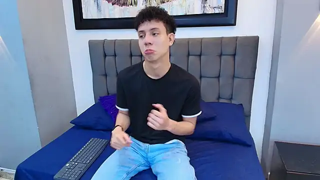 JoseLucian online show from 12/18/25, 07:18