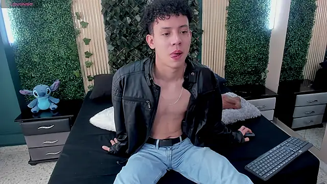 JoseLucian online show from 12/17/25, 06:46