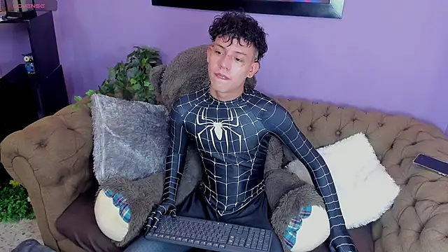 JoseLucian online show from 10/30/25, 08:50